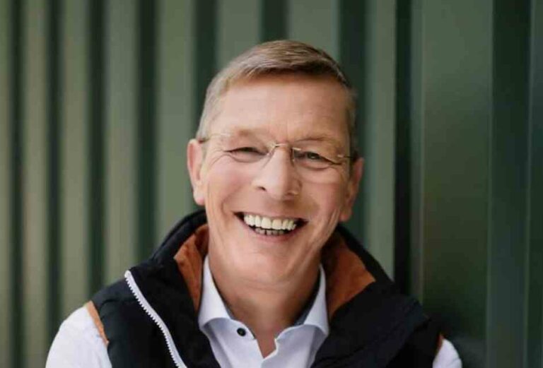 Bürgerschaftspräsident auf Bremer Trainingsanlage Bürgerschaftspräsident auf Bremer Trainingsanlage
