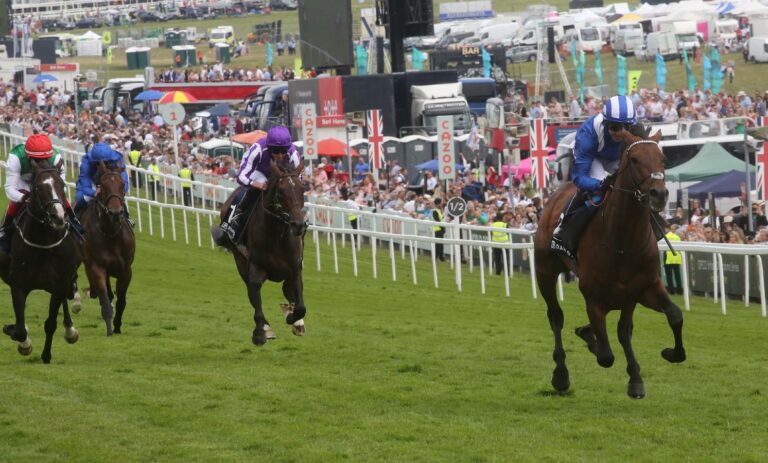Hukum dominiert den Coronation Cup