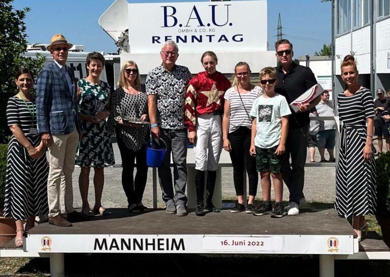 Frauenpower in Mannheim: 3. Rennen, dritte Siegerin