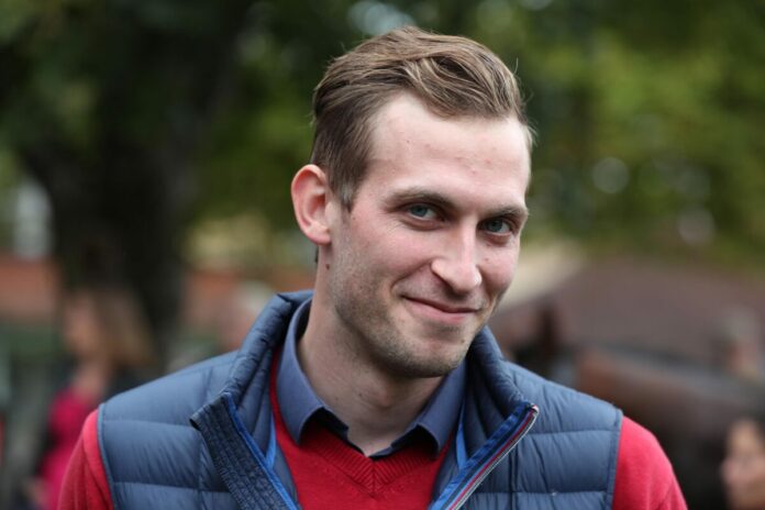 Marian Falk Weißmeier Marian Falk Weißmeier