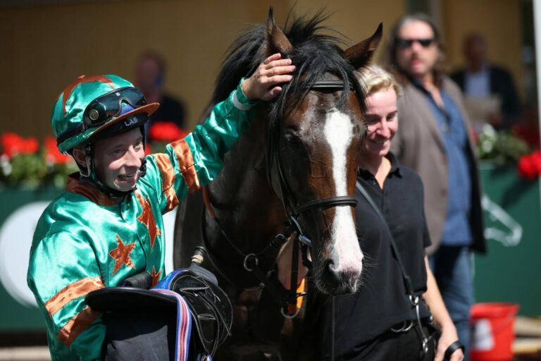 Favorit Asterix schlägt im Ausgleich II zu