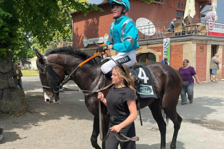 Alexei punktet beim Dresdener Galopper-Auftakt