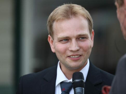 Rennleitungschef Dr. Philipp Biermann