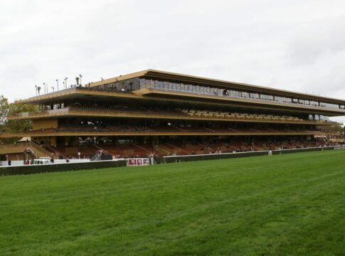 Drainagearbeiten auf der Großen Bahn von ParisLongchamp