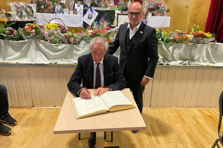 Dresdens Macher Christoph Winkler wird zum 80. Ehrenbürger in Kamenz