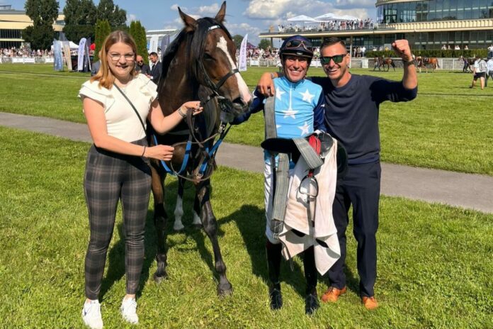 Lightning Jock nach dem Sieg in Warschau Lightning Jock nach dem Sieg in Warschau