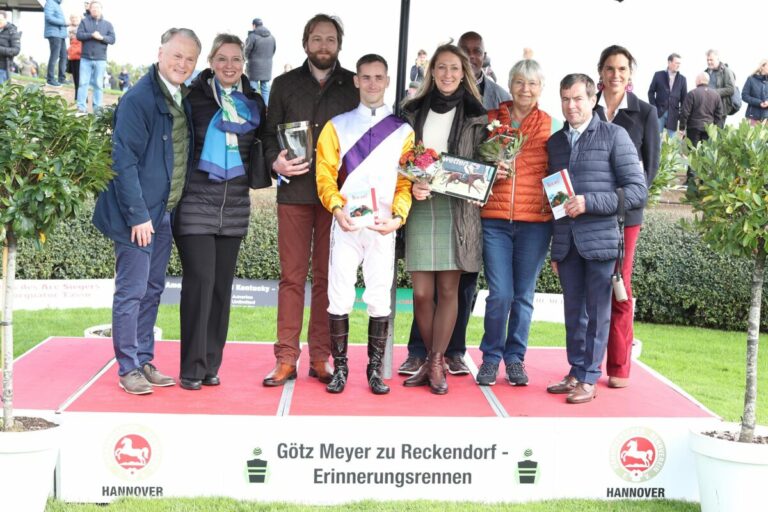 Schiergen übernimmt Championatsführung nach Flamingo Moon-Sieg