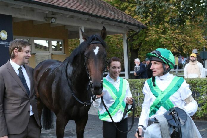 Roxanne siegt unter Andrasch Starke