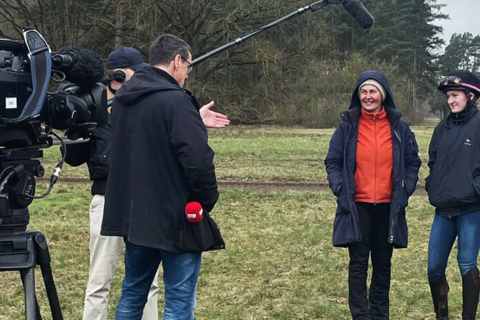 Lilli-Marie Engels und Eva Fabianova (v.re.) Foto privat