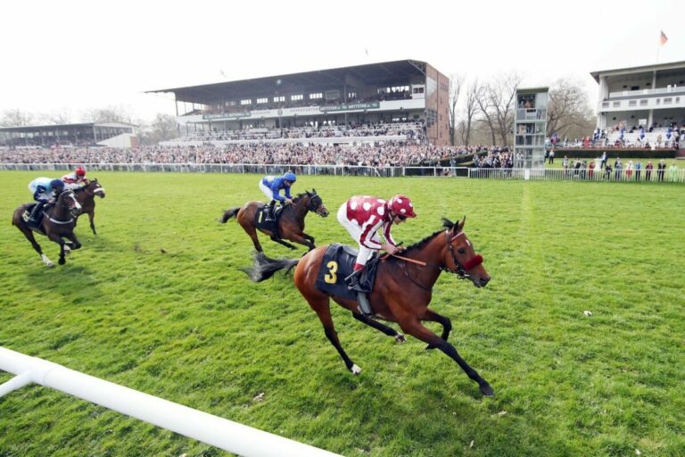 Gute Stimmung und volles Haus in Hoppegarten