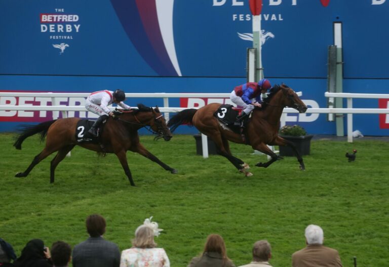 Luxembourg gewinnt den Coronation Cup nach Moore-Glanzritt