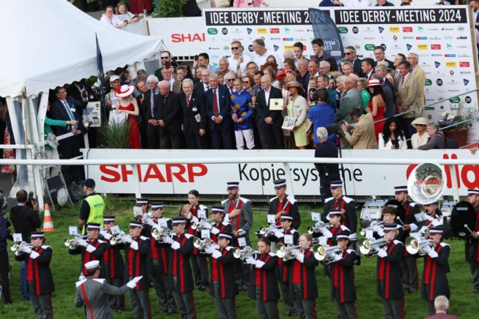 IDEE 155. Deutsches Derby Gr.1: Palladium siegt unter Thore Hammer-Hansen