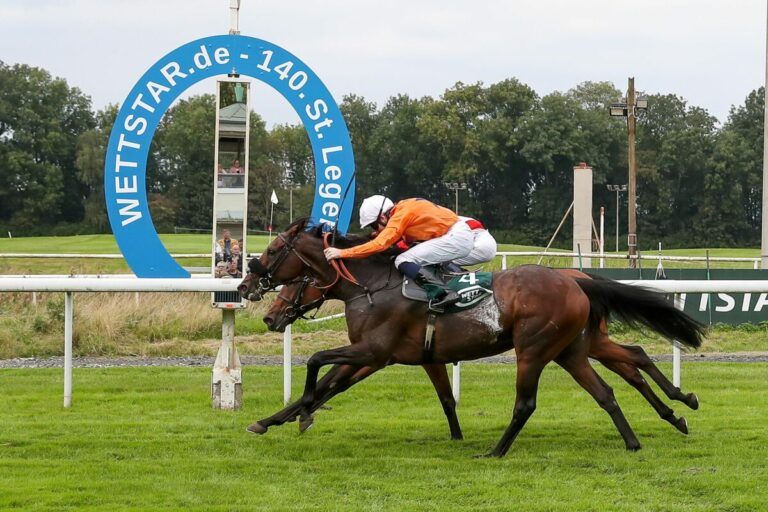 Thriller im St. Leger – Prydwen schnappt im letzten Galoppsprung zu
