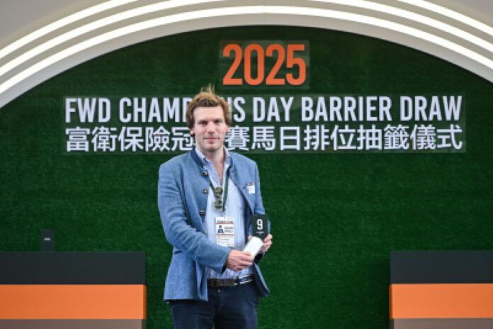 Philip Baron von Ullmann in Sha Tin Foto: hkjc.com