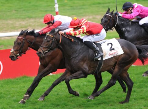 Geography (hinten) siegt