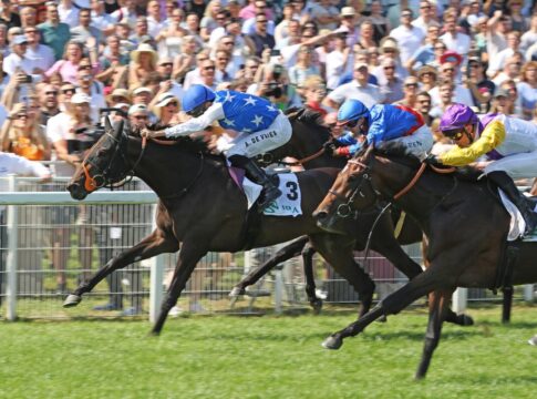 Juwelier siegt unter Adrie de Vries im Japan Racing Association Derby-Trial Gr.