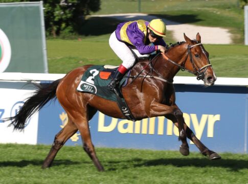 Geisler im letzten eins-zwei, aber zweite Farbe vorne Okiedokie siegt unter Bayarsaikhan Ganbat