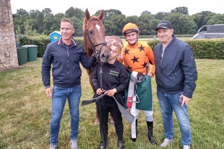 Große Überraschung zum Leipzig-Auftakt – Manovas Minor schlägt Bastion