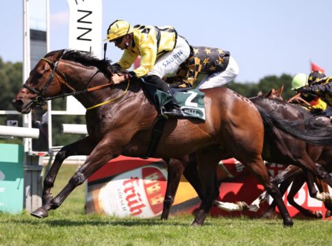 Asaaleeb siegt unter Thore Hammer-Hansen