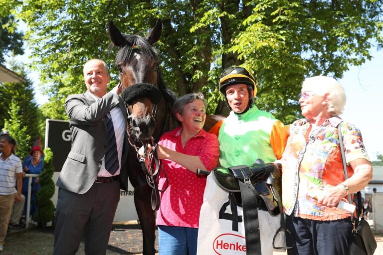 Lathraea widerspricht der Rechnung – Mäder-Stute gewinnt von vorne