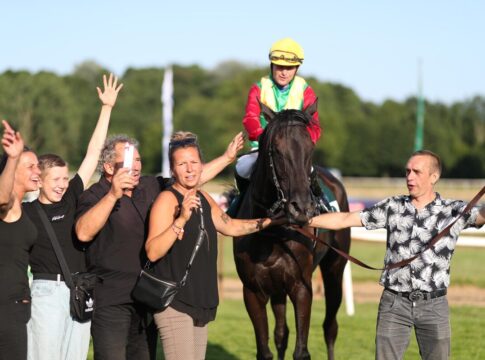 Nastaria siegt unter Jozef Bojko