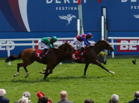 SpW25EpsomCoronationCupEinlauf Jan Brueghel vor Calandagan Foto Rolf Hemke EY5B7836zoom