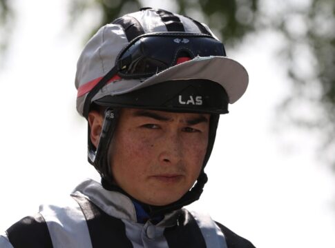 Esentur Turganaaly Uulu neuer Azubi am Asterblüte-Stall Esentur Turganaaly Uulu