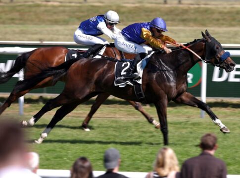 Warren Hill siegt unter Thore Hammer-Hansen