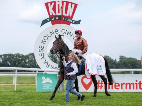Zuckerhut siegt unter Andrasch Starke im Sparkasse KölnBonn - 190. Union-Rennen, Gr.2