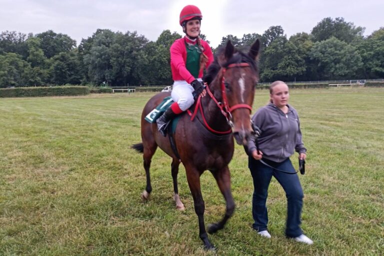 Nishiki Kamuro ein echter Siegertyp – Boysen-Stute im Sprint vorne