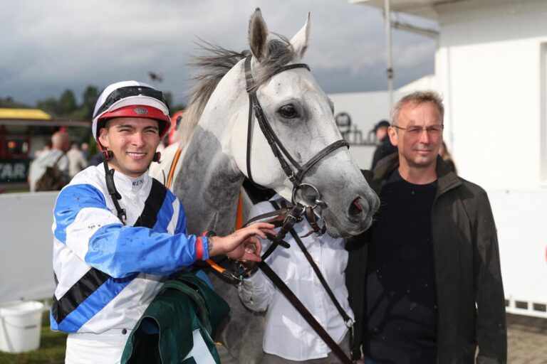 Mosers Schimmel Kane Ore in der Viererwette siegreich