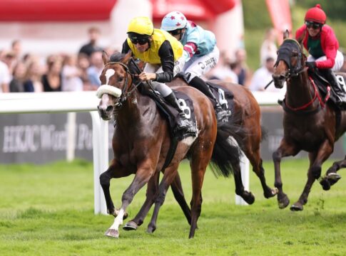 Wacadia siegt unter Adrie de Vries