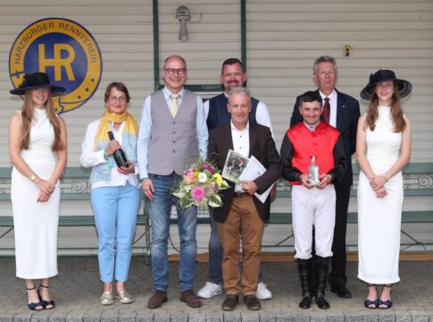 Wonderful Arts Team bei der Siegerehrung