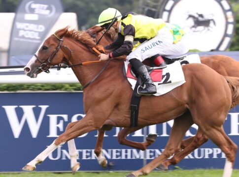 Waldadler siegt unter Thore Hammer-Hansen im Hoppegartener Steherpreis, L.