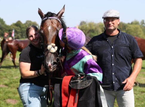 Shayan siegt unter Nora Cronauer