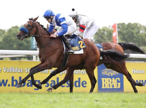 Voitton siegt unter Leon Wolff im BBAG-Auktionsrennen