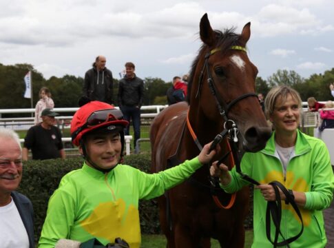 Cherub Rock siegt unter Esentur Turganaaly Uulu