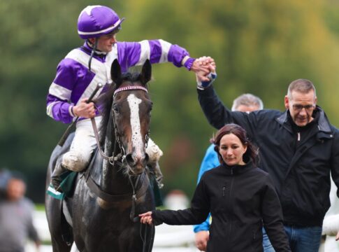 Aito siegt unter Sean Byrne