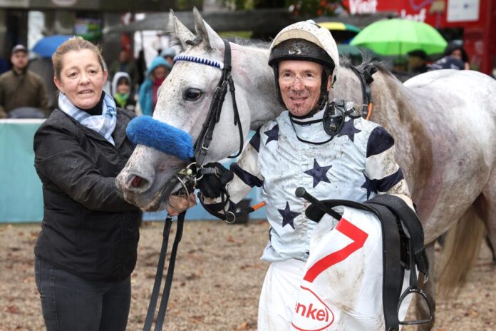 Natascha Grewe und Adrie de Vries mit Miss Hollywood