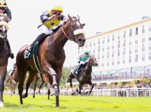 Nyra siegt unter Thore Hammer-Hansen