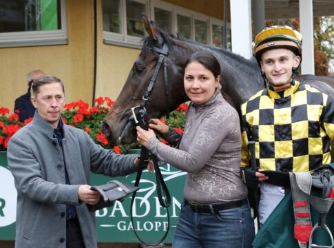 Raagi und Team