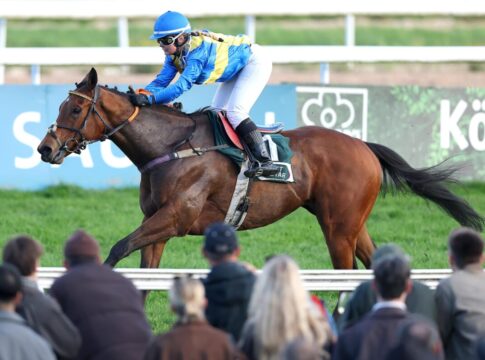 Artistic Mission siegt unter Emelie Gustavsson