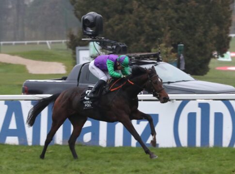 Northern Eclipse siegt unter Esentur Turganaaly Uulu