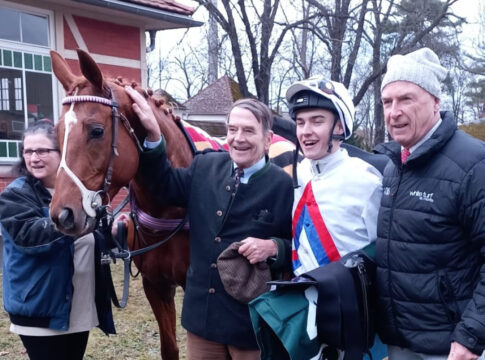 Strahlende Gesichter beim Team um Diamond Spirit