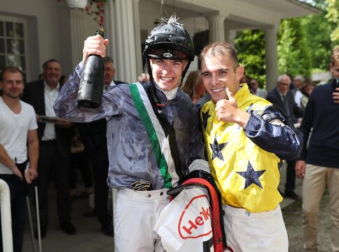 Die beiden Favoriten: Leon Wolff und Thore Hammer-Hansen nach Wolffs Diana-Sieg mit Nicoreni