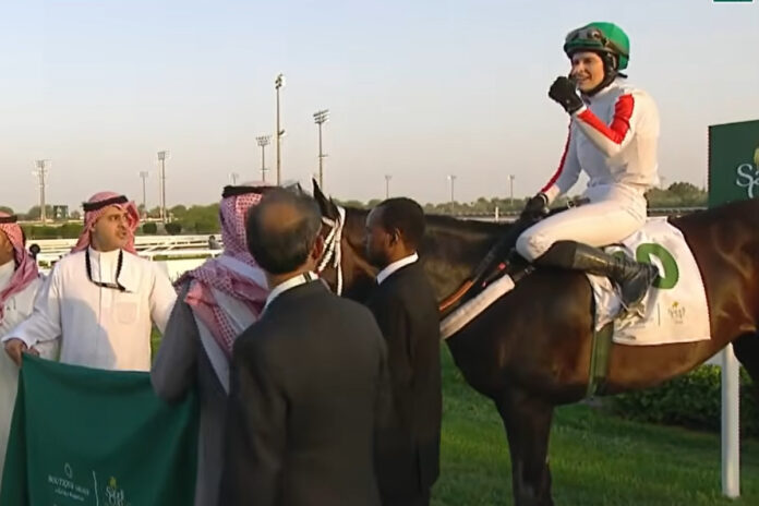 Nina Baltromei nach dem Sieg in Riad Foto: Screenshot