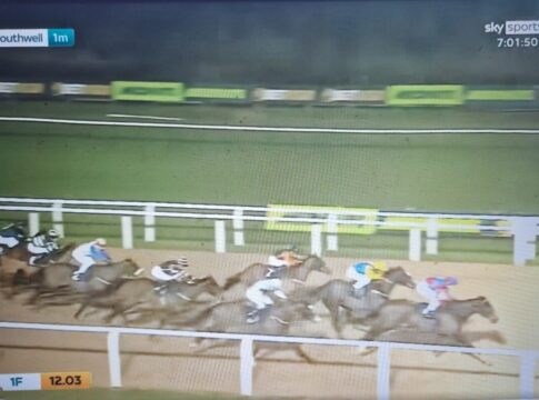 Aisling Oscar bei seinem achten Sieg in Folge (Foto: Screenshot Sky Sports)