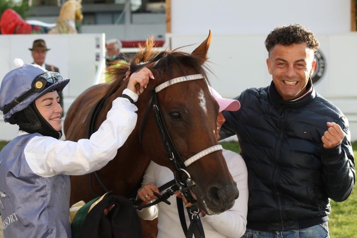 Adel Massaad (re.) Adel Massaad nach Sieg von Daring Match in Hamburg