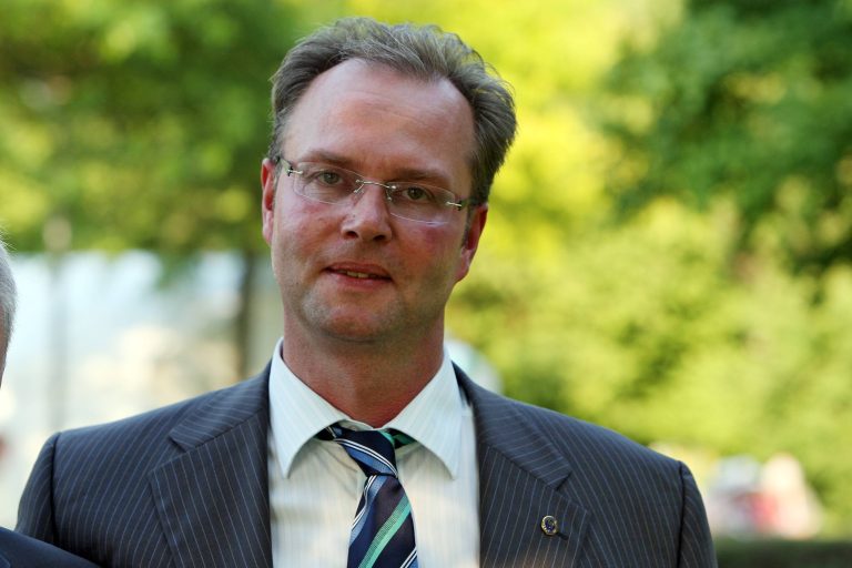 Stephan Ahrens Stephan Ahrens