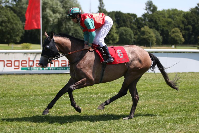 Aqua macht die Gegner in Chantilly nass Aqua macht die Gegner in Chantilly nass